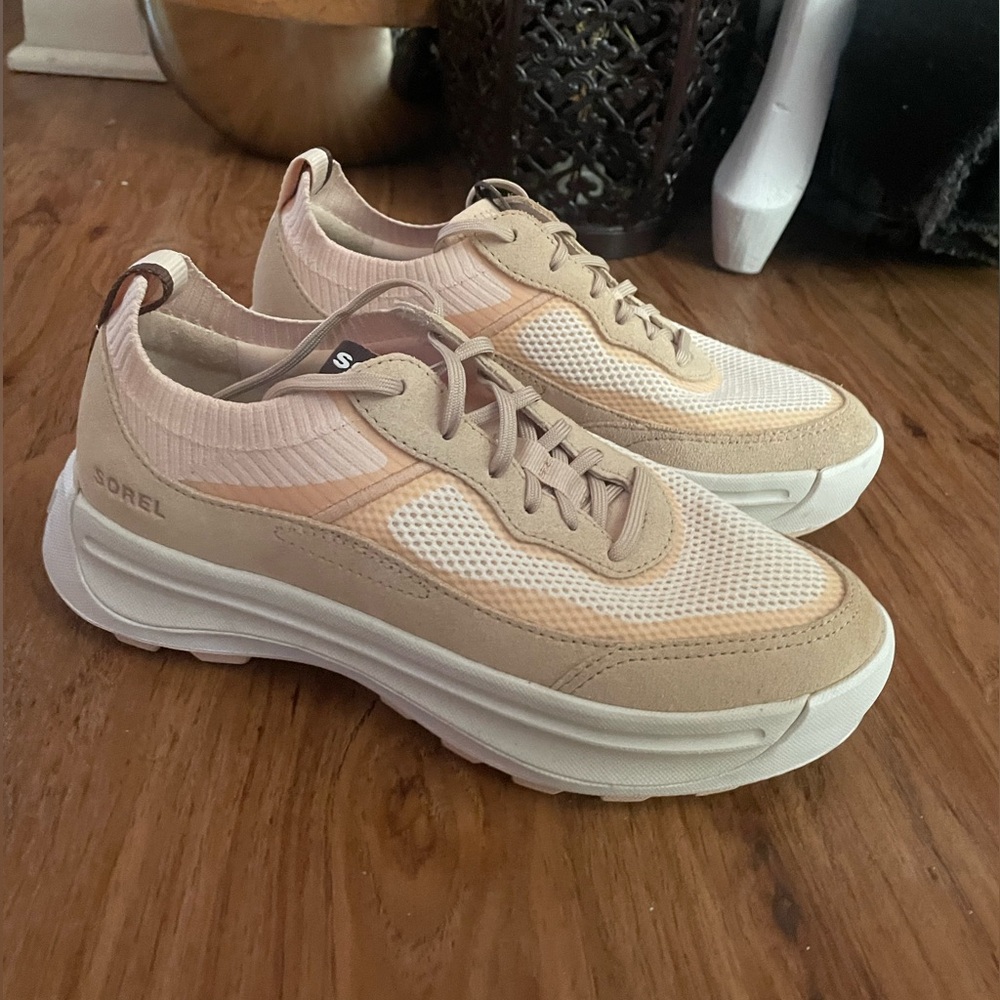 Sorel Women's ONA 503 Knit Low Sneakers (sample sale) Size 7